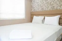 Comfy and Modern Wonderful 2Br Apartment at Tanglin Supermall Mansion Hotel dekat Universitas Ciputra