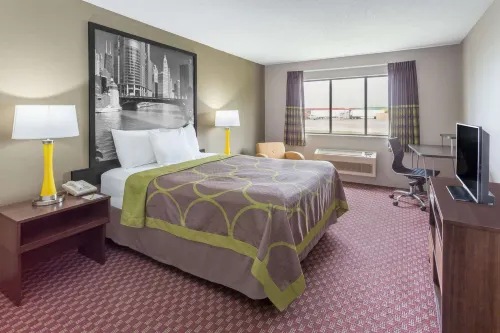 Super 8 by Wyndham Hebron Lowell Area