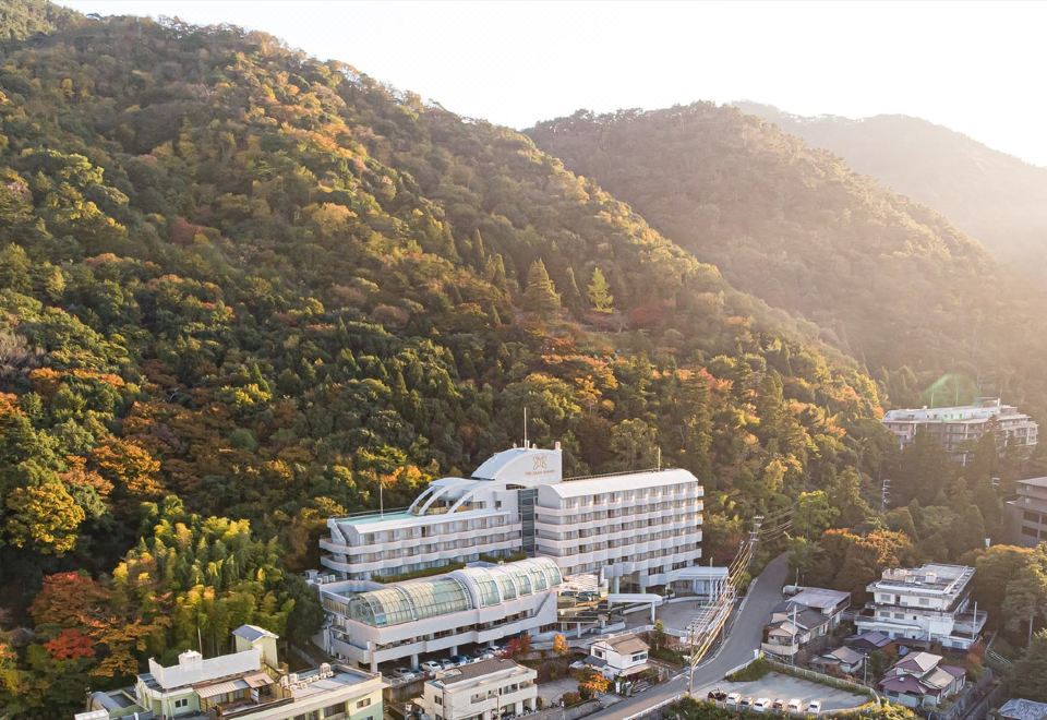 3. 더 그랜드 리조..