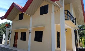 Charming and Relaxing 7-Bed House in Mati City,