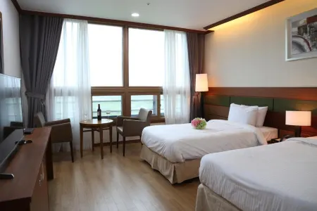 Sacheon Grand Tourist Hotel