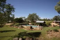 Rubyvale Motel & Holiday Units - baignoire