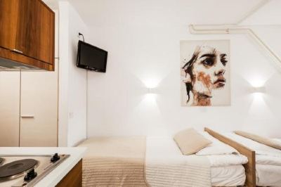 Studio Apartment Snow White Apartments Photo