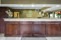Quality Inn & Suites Sun Prairie Madison East Hotels in Sun Prairie