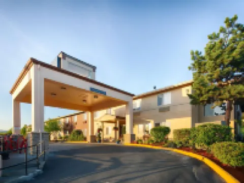 Red Lion Inn & Suites Sequim at Olympic National Park Hotels in Sequim