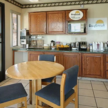Days Inn by Wyndham Barstow