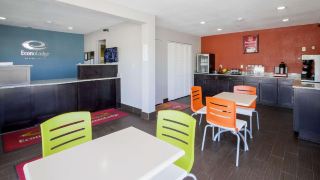 econo-lodge-airport