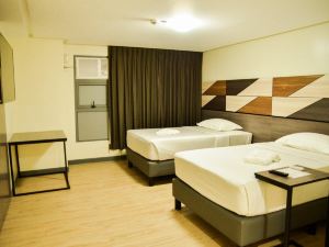 Travelite Hotel Legarda