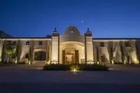 La Dehesa de Don Pedro Hotels near Hide el venero de los rabilargos