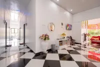 RedDoorz Near Tugu Coklat Pesawaran Lampung Hotel a Gading Rejo