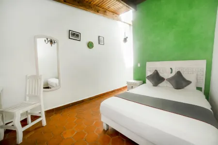 布拉沃谷波尼託谷酒店