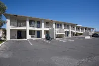 Motel 6 Kingman, AZ - Route 66 West Các khách sạn ở Kingman