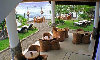 Dolphin House Resort Moalboal