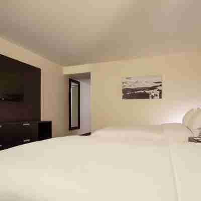 DoubleTree by Hilton Toluca Rooms