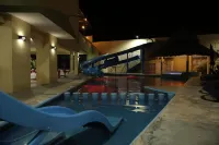 Hotel Miramar Inn - Pools