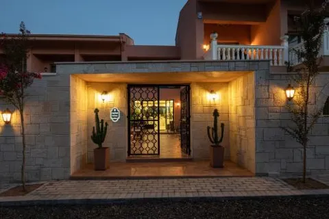 Kseynasa Suites