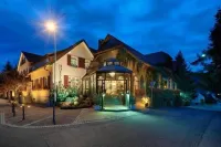 Hotel-Restaurant Adler Hotels near Heilig Geist Kirche