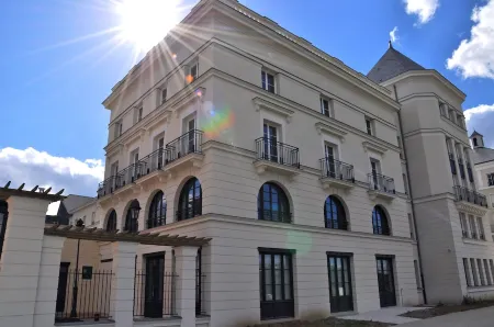 Aparthotel Adagio Serris - Val d'Europe Отели рядом с достопримечательностью «SEA LIFE Val d'Europe»