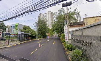 Cinere Resort by Gold Room