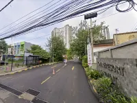 Cinere Resort by Gold Room فنادق في ديبوك