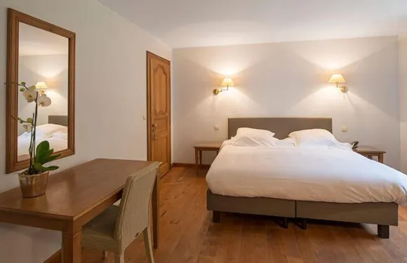 莫林西蒙尼斯酒店