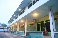 Hotel Sahabat Baru Singkawang Hotels in Condong