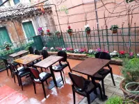 Ai Boteri Hotel di 