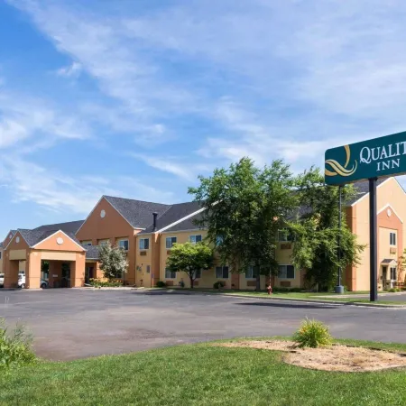 Quality Inn Lakeville North