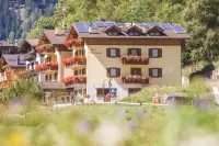 Hotel Pezzotti Hotels in Cogolo