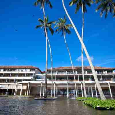 The Blue Water Hotel Exterior