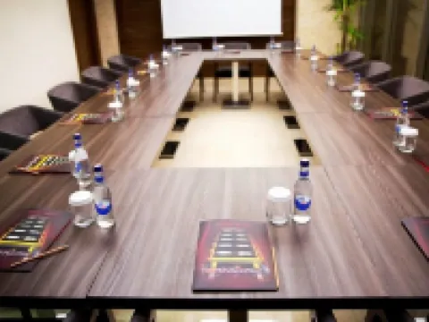 END GLORY HOTEL โรงแรมในคอร์ลู