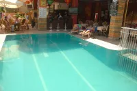 Hotel London Blue - 2-Star