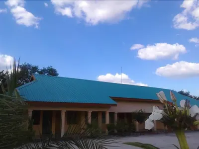 Pacific Conqueror Self Catering Units Hotels in Ngamiland East