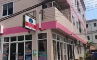 サイリー センター ゲストハウス