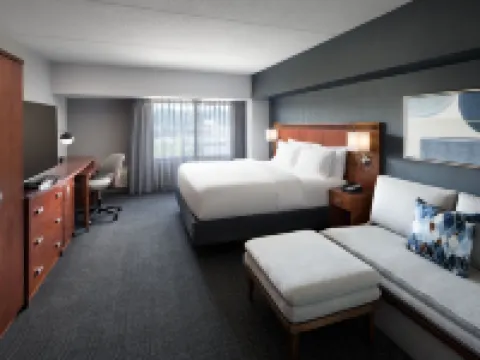 Courtyard Shelton Hotels in Shelton