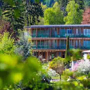 Der Waldhof Hotel Exterior