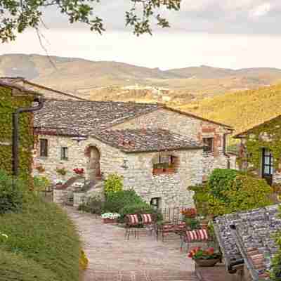Borgo Vescine Hotel Exterior