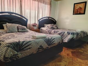 Hostal Altamira Suites