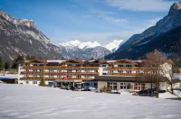 Aus KUHOTEL by Rilano wird in Kürze elaya hotel steinplatte Hotels in der Nähe von Loferer Alm Bahn 2