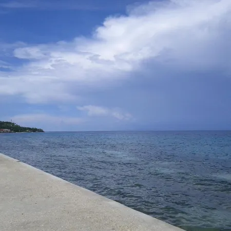 Luzmin BH - Beachfront Cottages