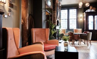 1. 하프 문 런던..