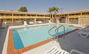 Americas Best Value Inn-Azusa/Pasadena - Hizvo
