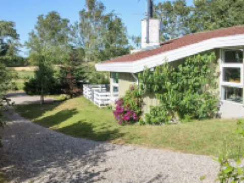 "Roel" - 500m from the Sea