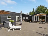 "Sigfred" - 1.5km from the Sea