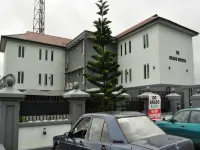 De Brass Suites Hotel Hotels in 