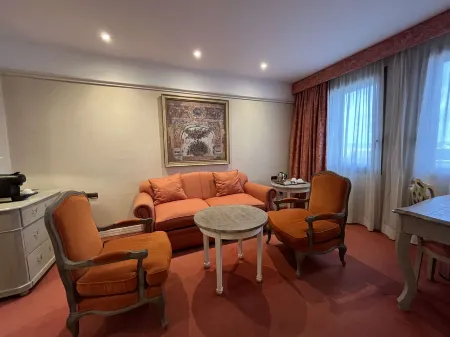 Best Western Premier Cmc Girona