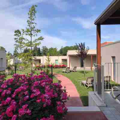 Sisan Family Resort Hotel Exterior