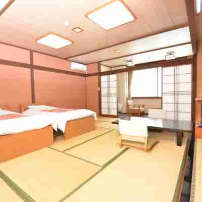 Sarugakyo Onsen Kurayashiki Nonohanabatake Rooms