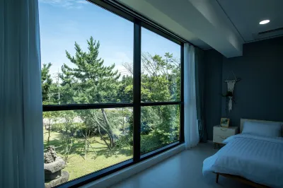 Jeju the Gallery Pension Hotels in Hallasan National Park