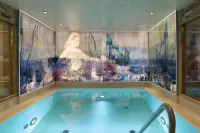 Burg Vital Resort - Swimmingpools
